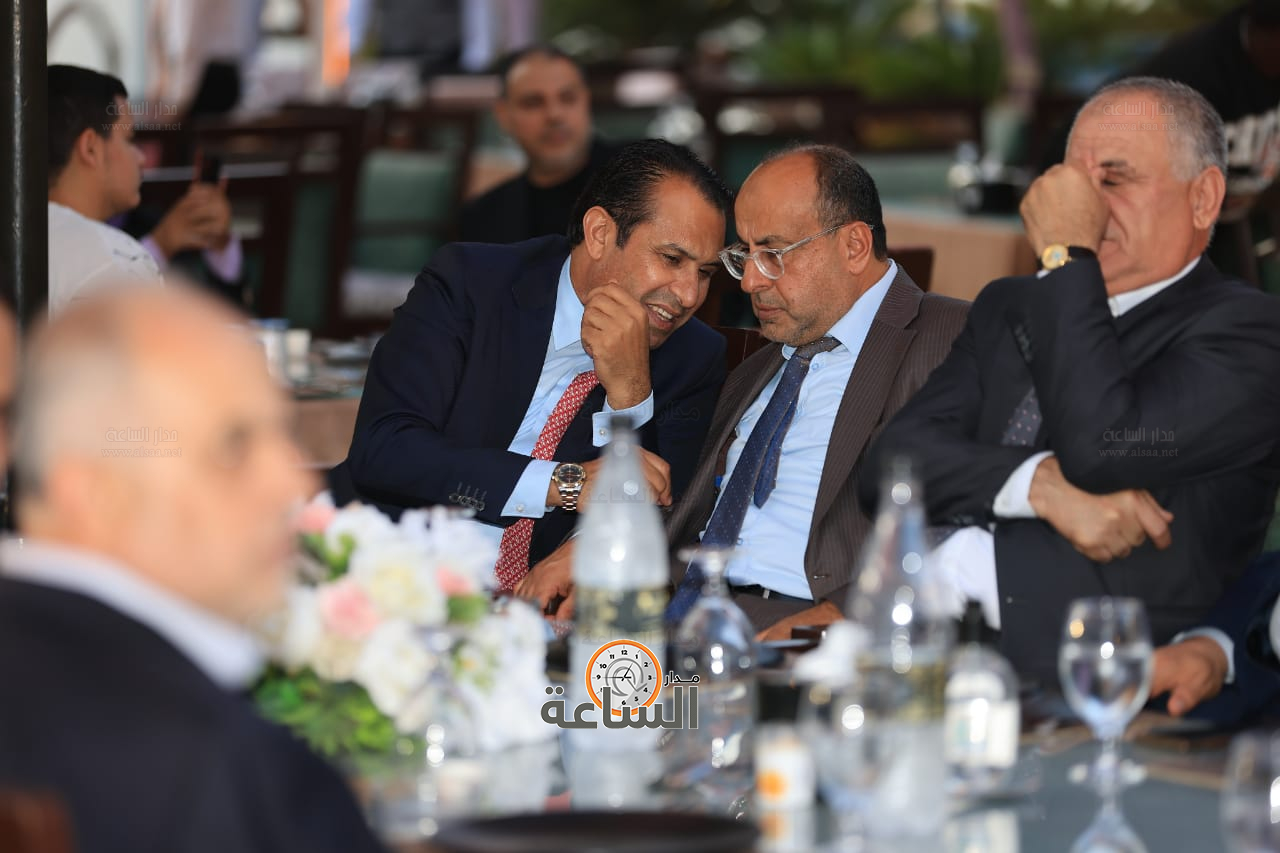 Madar Al-Saa Images 0.2517543317679256