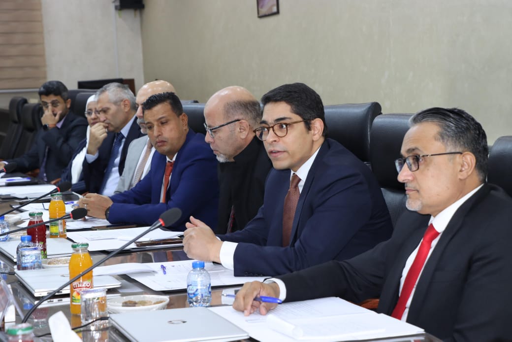 Madar Al-Saa Images 0.8279981424999936