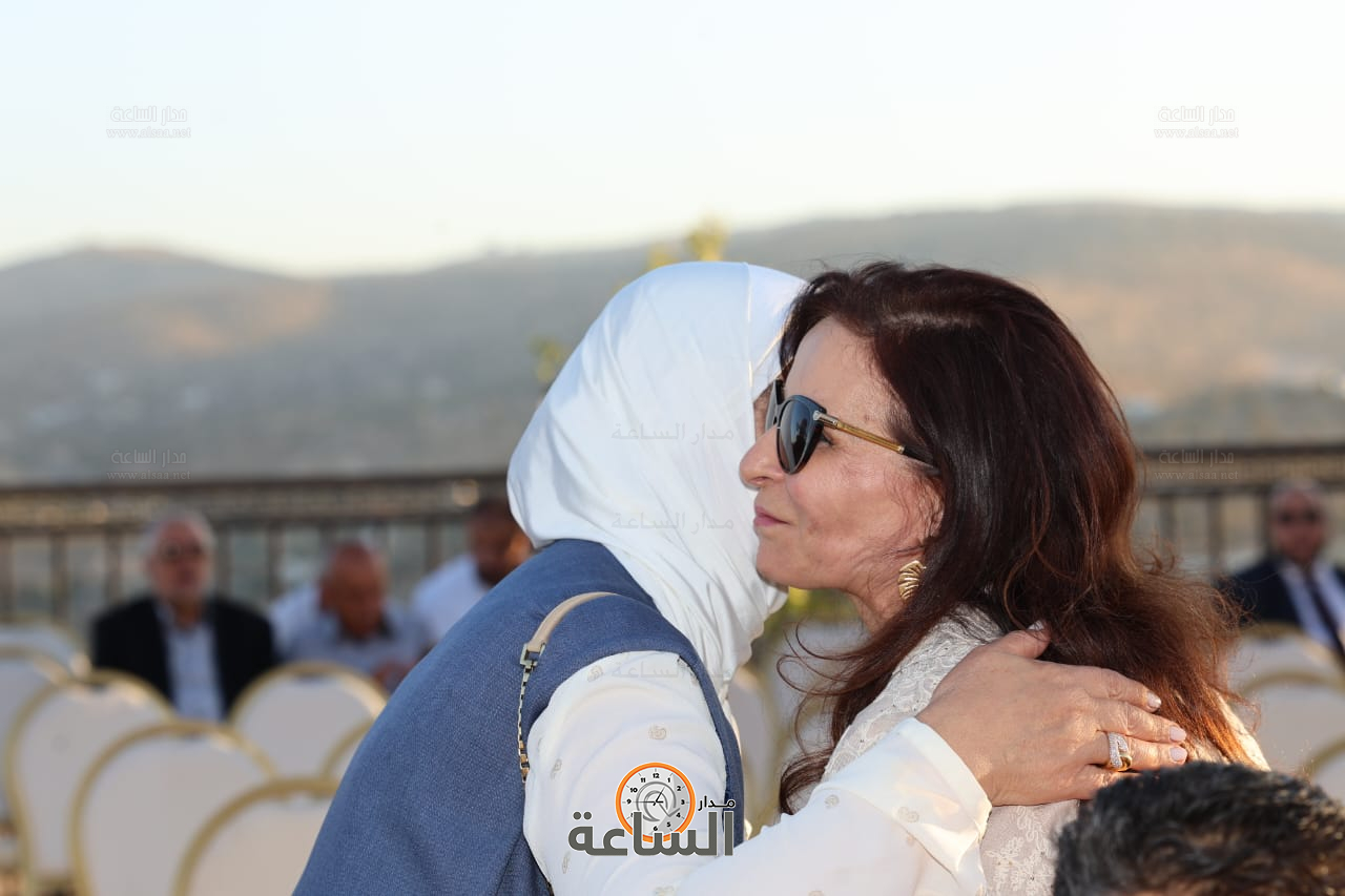 Madar Al-Saa Images 0.6419258532359097