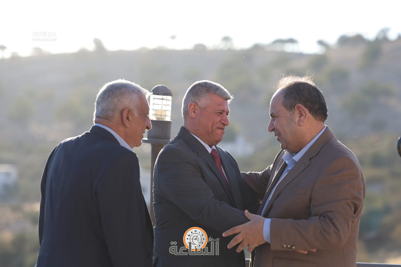 Madar Al-Saa Images 0.6412705720262186