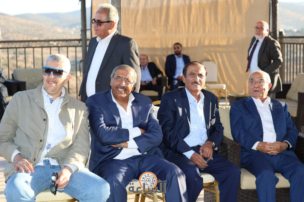 Madar Al-Saa Images 0.17072786972141907