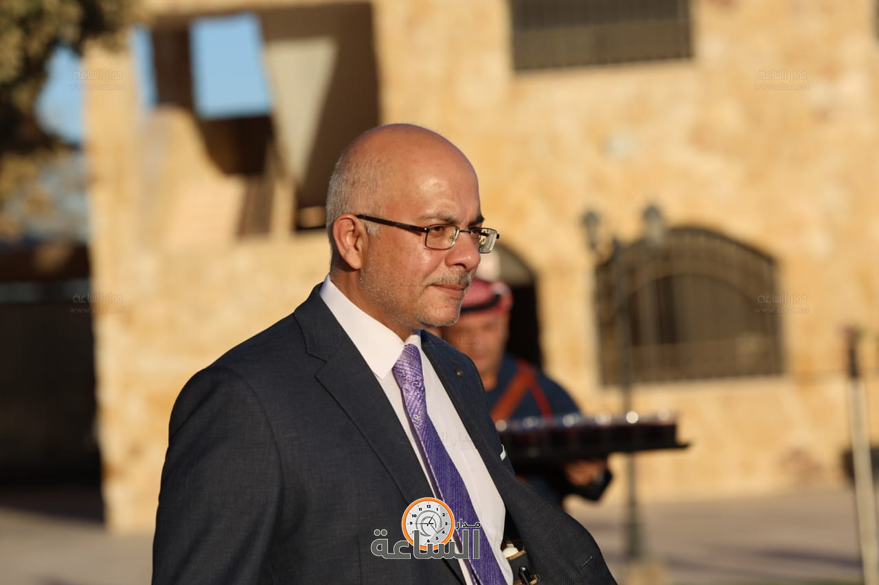 Madar Al-Saa Images 0.39475794835846345