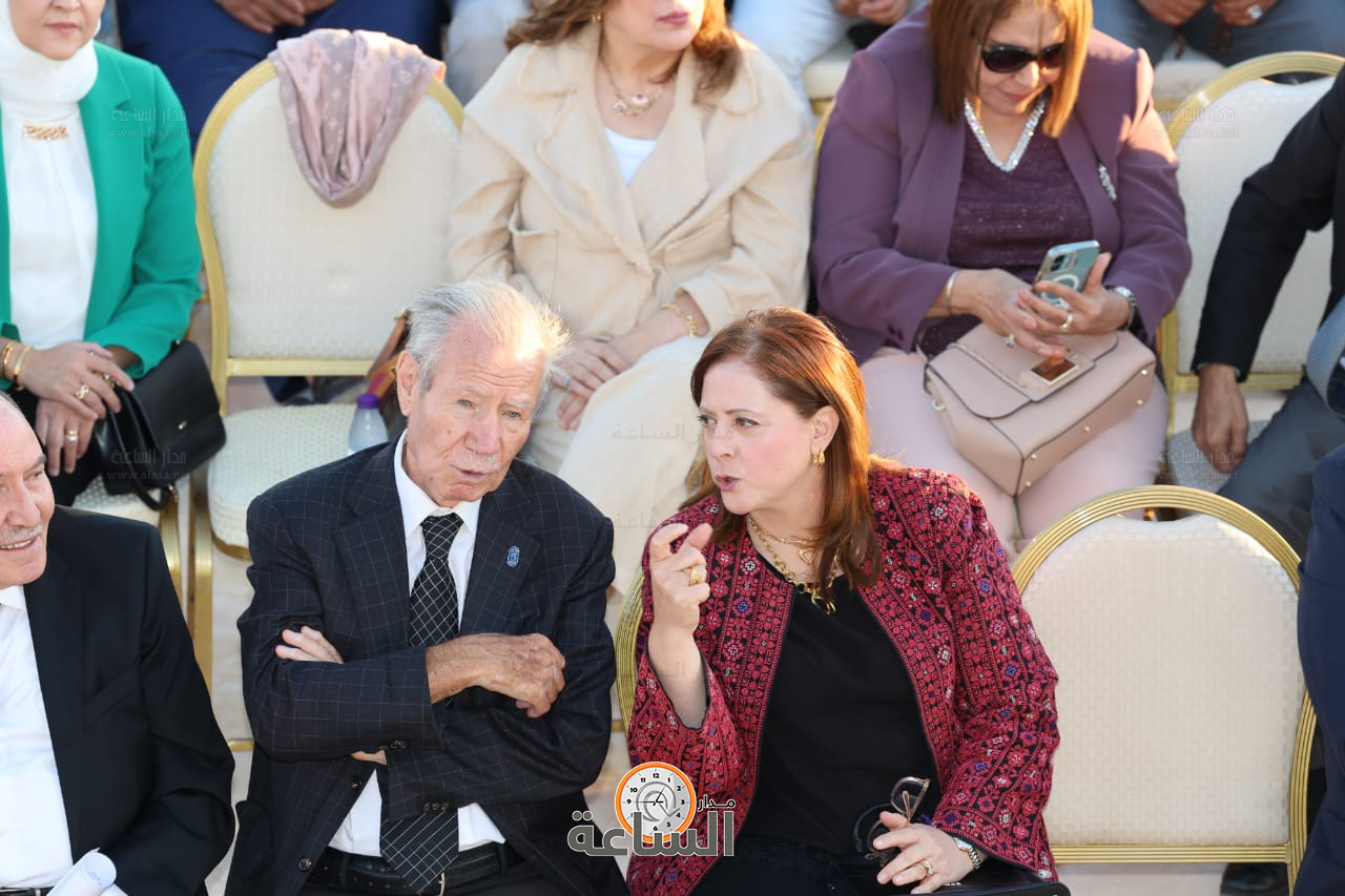 Madar Al-Saa Images 0.8846338694157908