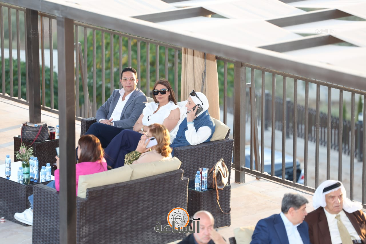 Madar Al-Saa Images 0.5413238876050741