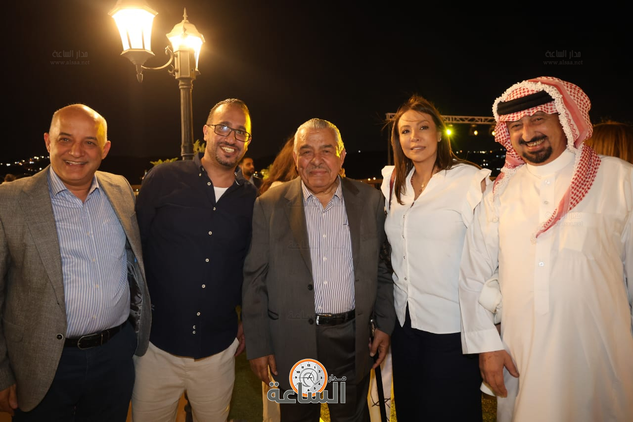 Madar Al-Saa Images 0.8837809788431026