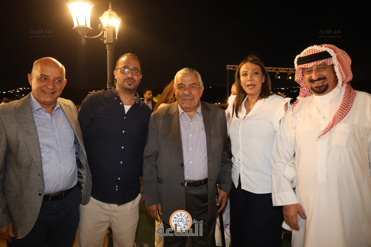 Madar Al-Saa Images 0.7609865417636851