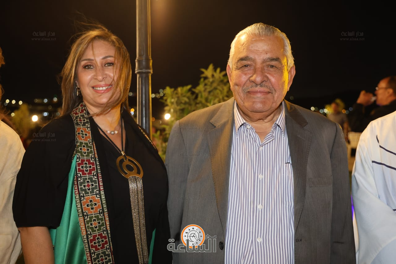 Madar Al-Saa Images 0.41666504679178007