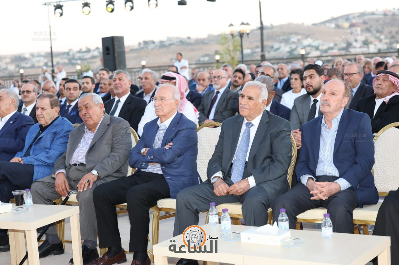 Madar Al-Saa Images 0.46227667115576765