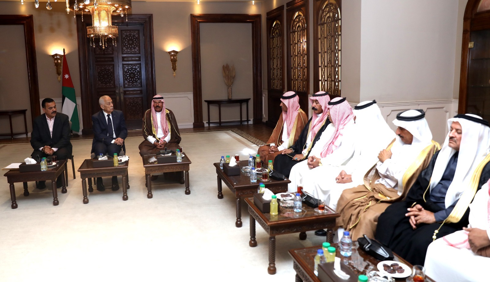 Madar Al-Saa Images 0.7209917957237759