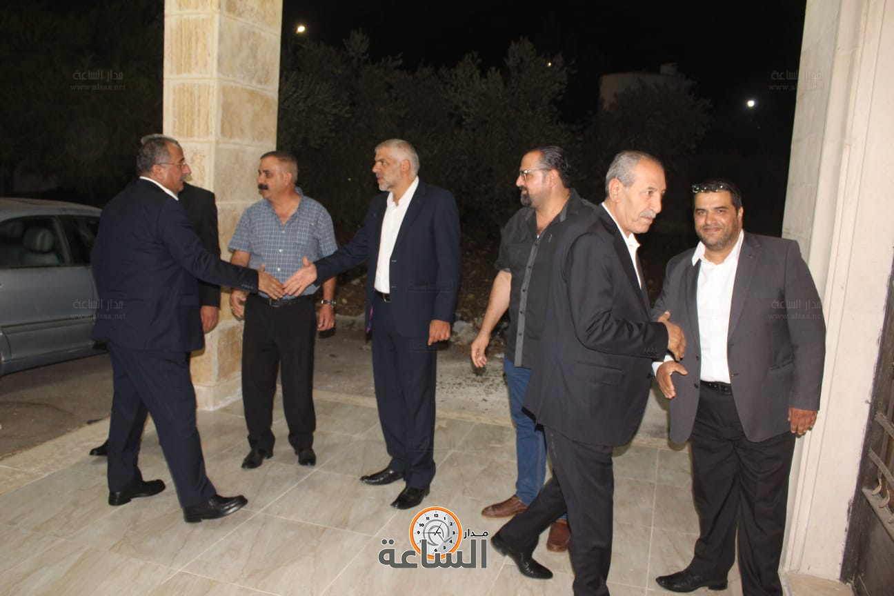 Madar Al-Saa Images 0.8171645704166524