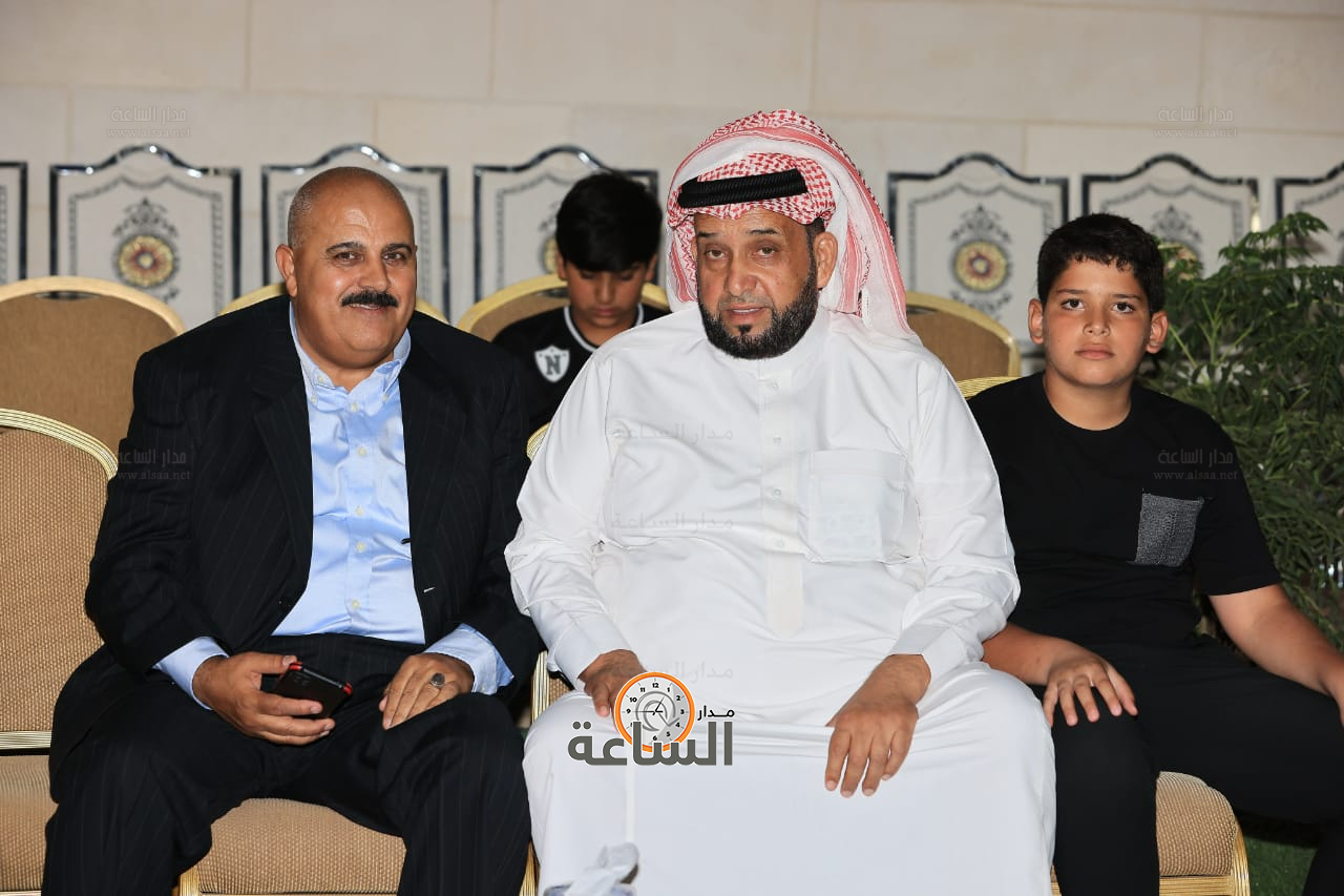 Madar Al-Saa Images 0.993762967751124