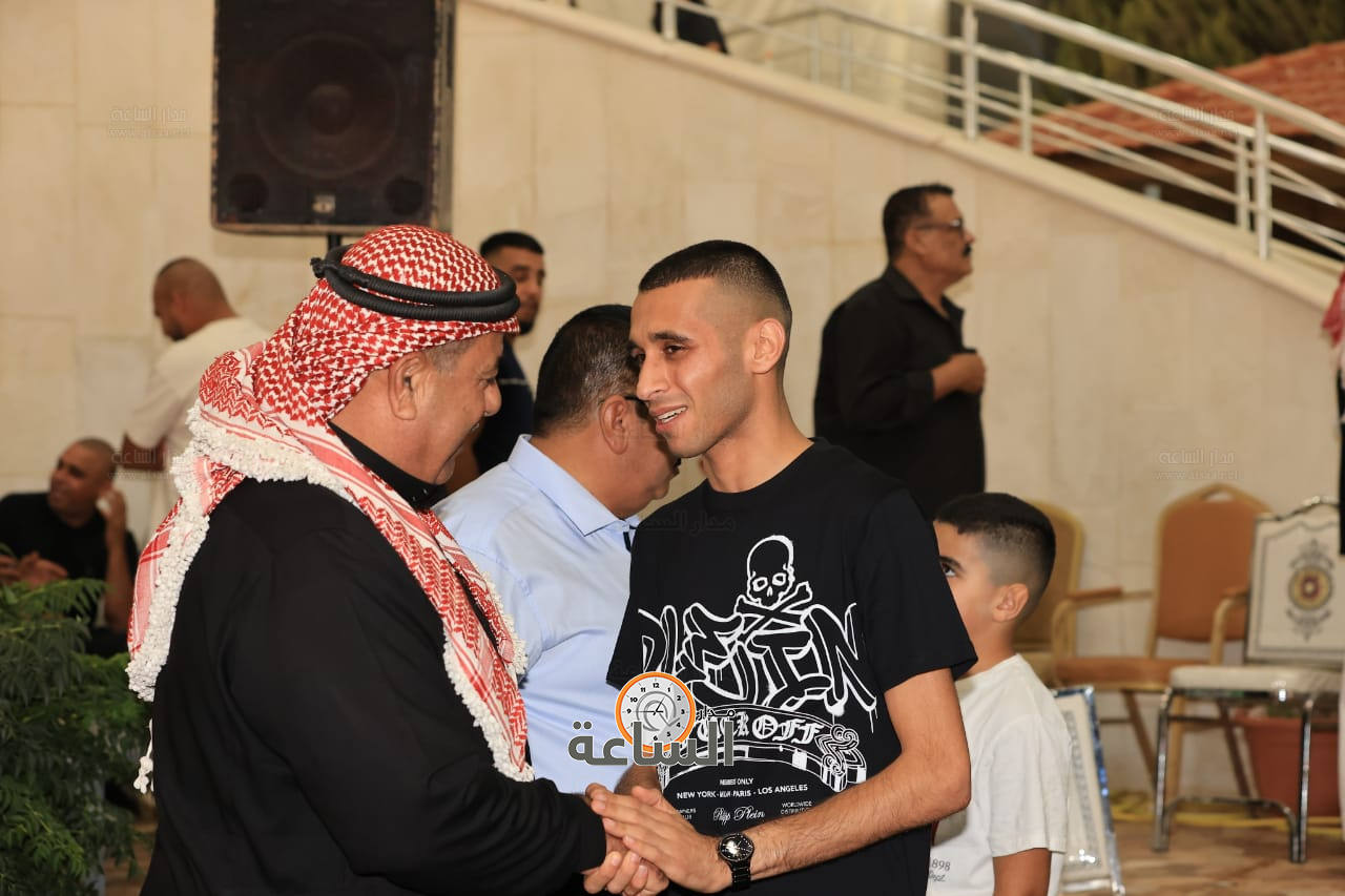 Madar Al-Saa Images 0.5005993467479012