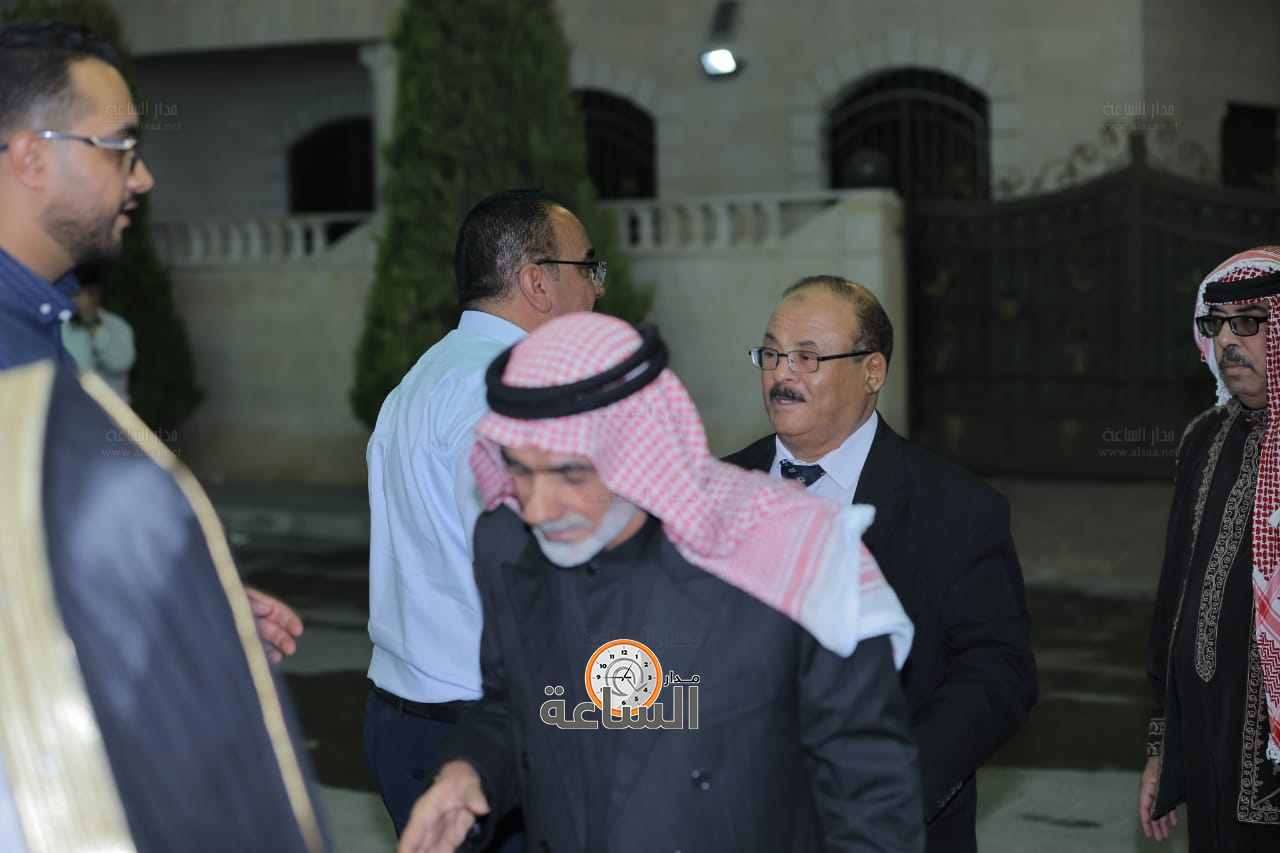 Madar Al-Saa Images 0.209411434794191