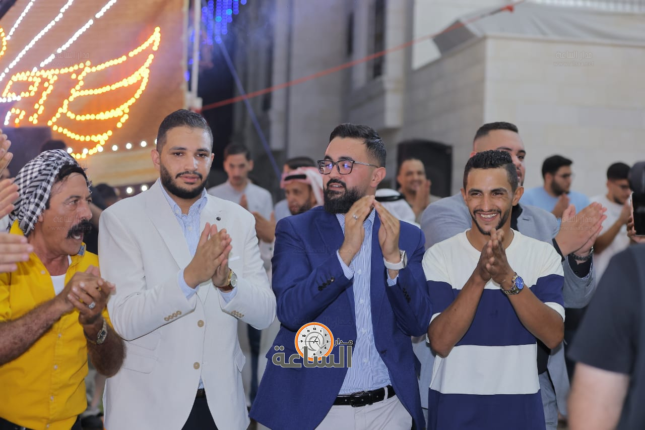 Madar Al-Saa Images 0.8371809586187672