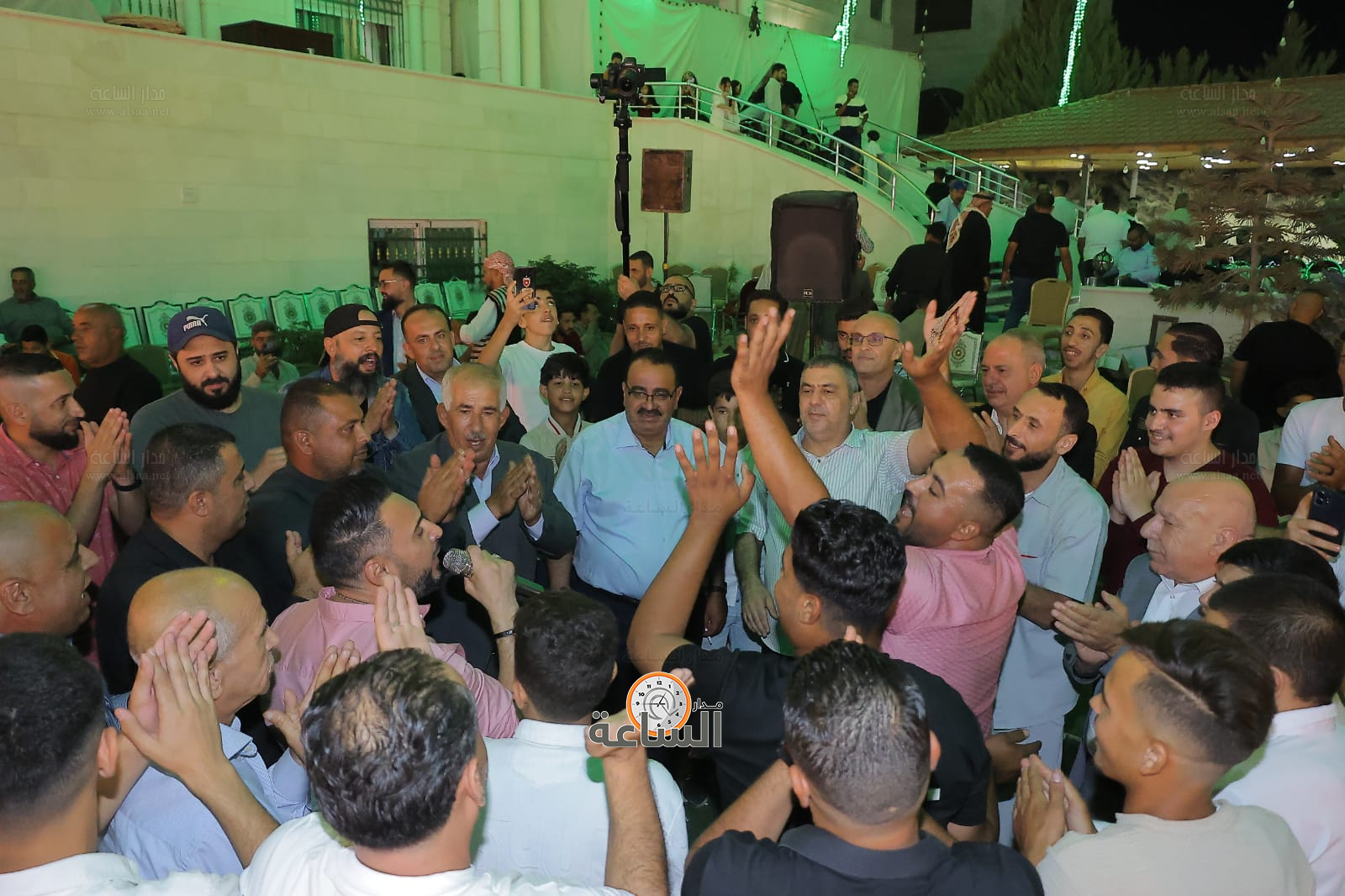 Madar Al-Saa Images 0.1372421458199996