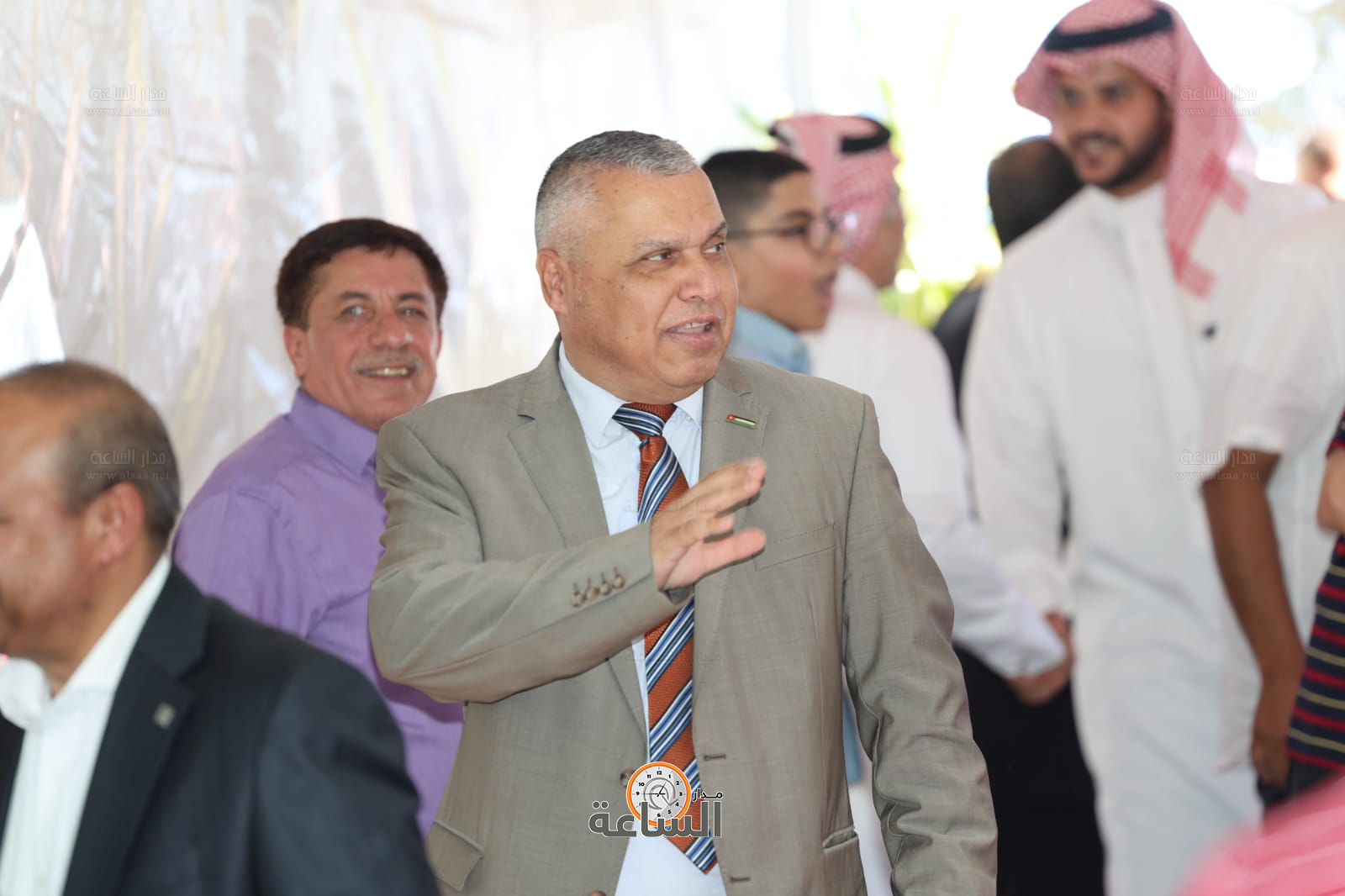 Madar Al-Saa Images 0.2806506161502935