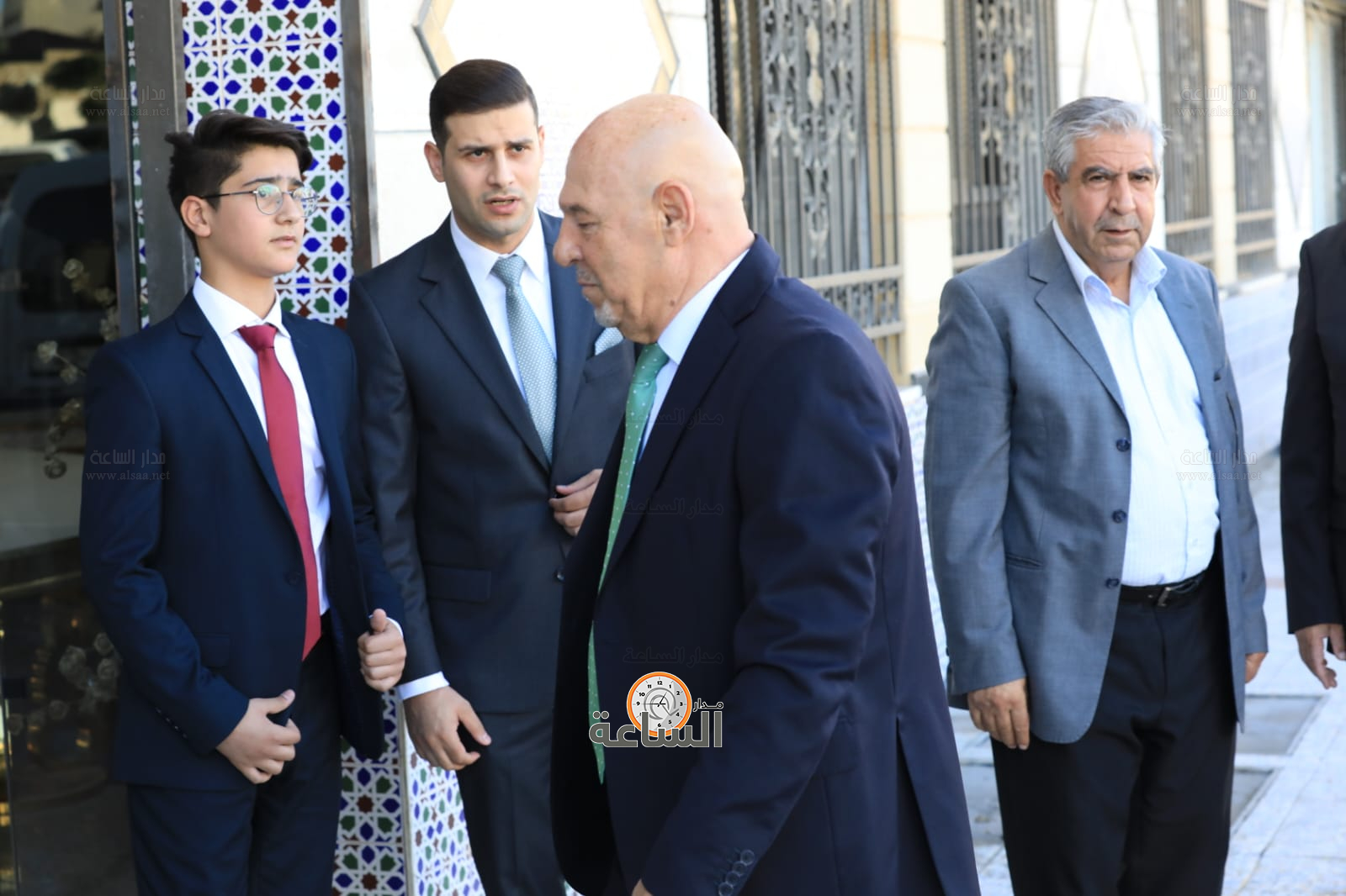 Madar Al-Saa Images 0.8962113272569959