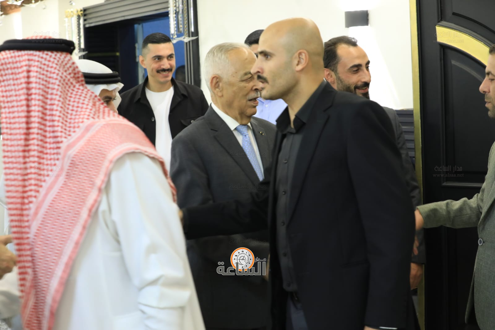 Madar Al-Saa Images 0.9746739602352275