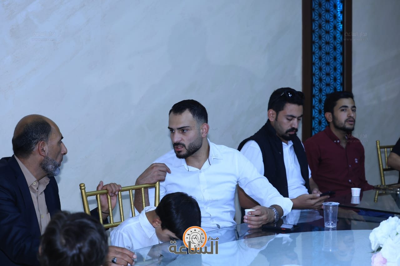 Madar Al-Saa Images 0.3275756417996831