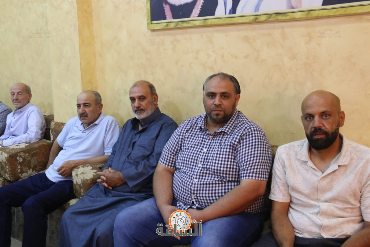 Madar Al-Saa Images 0.4425253962676592