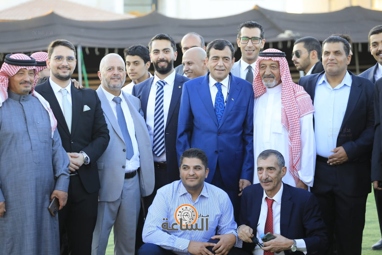 Madar Al-Saa Images 0.11343502402590477