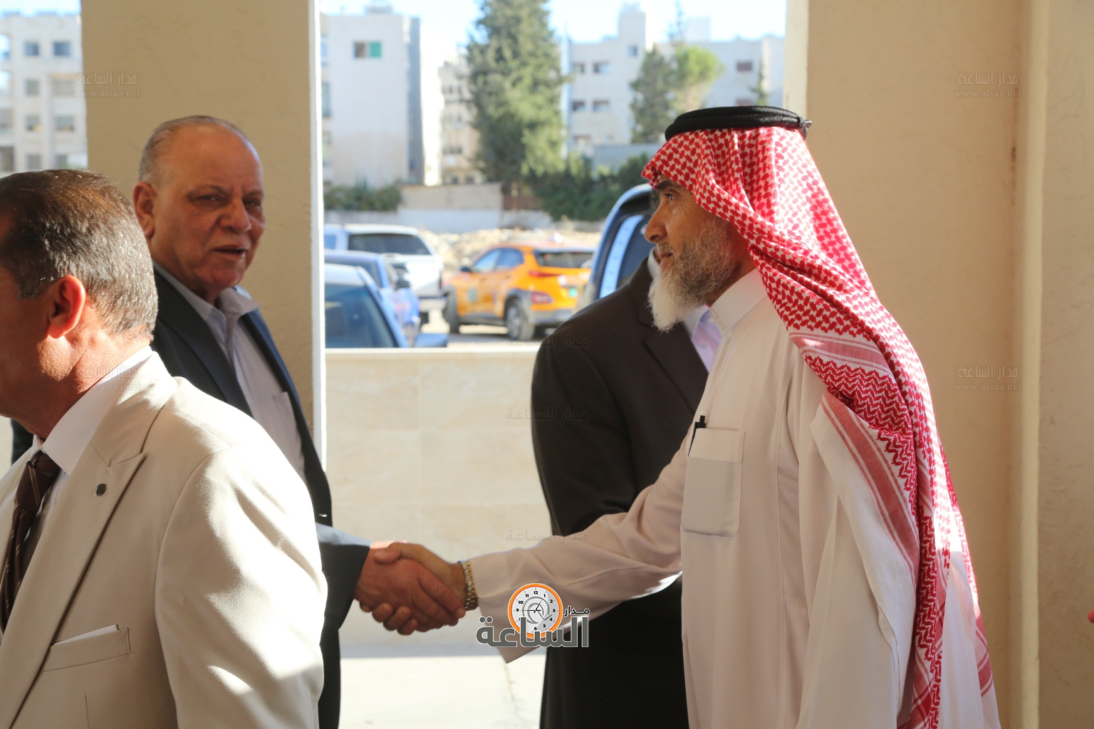 Madar Al-Saa Images 0.05618645013128032