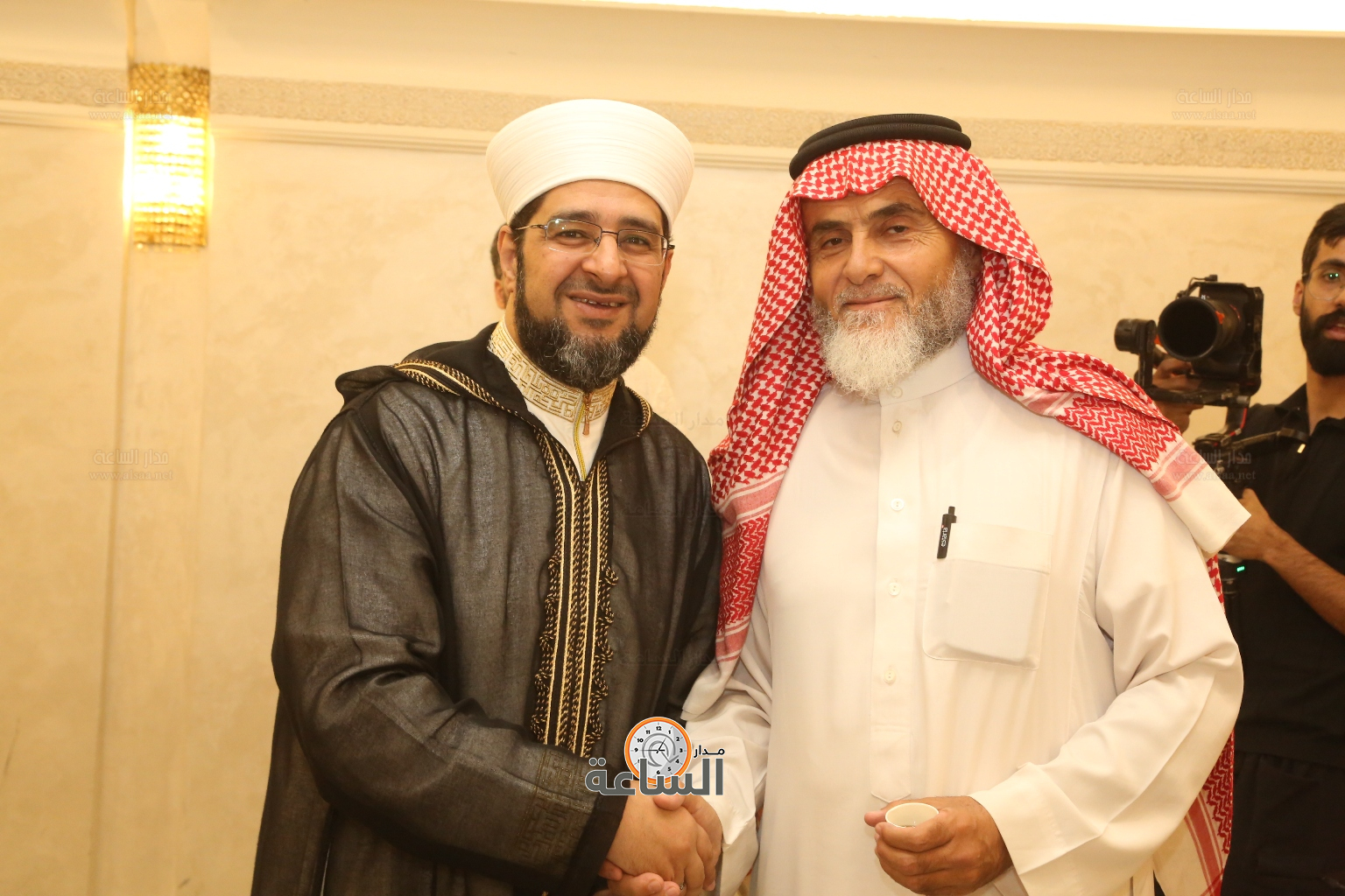 Madar Al-Saa Images 0.9953582156646297