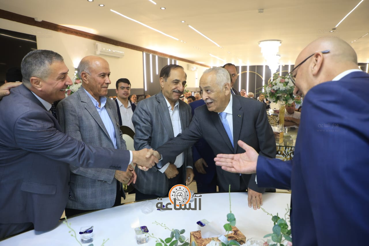 Madar Al-Saa Images 0.37031284783041196