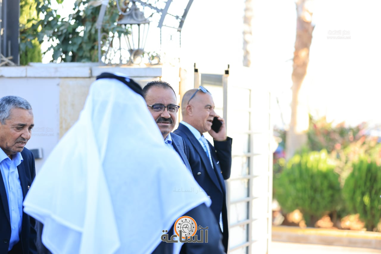 Madar Al-Saa Images 0.509980516527701