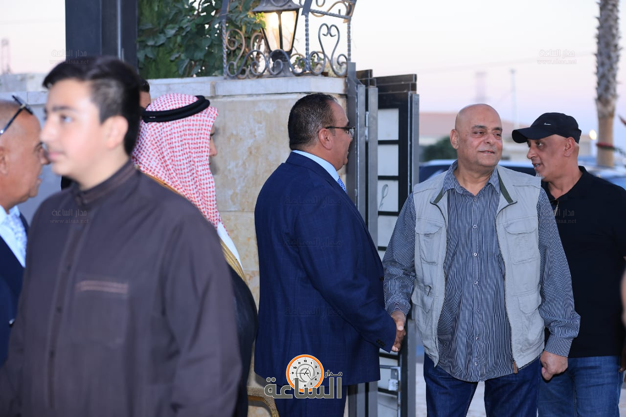 Madar Al-Saa Images 0.44138546104192233