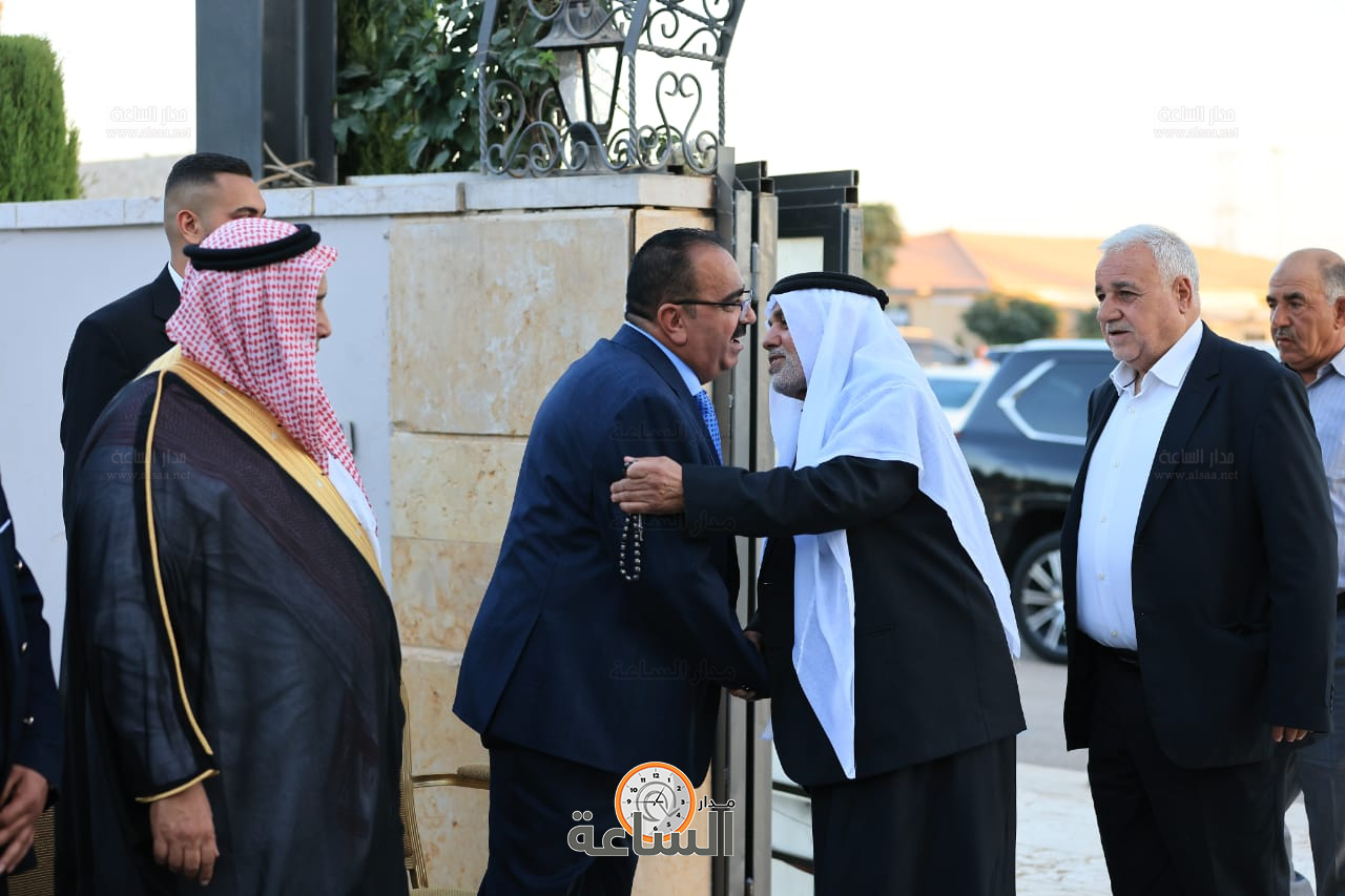 Madar Al-Saa Images 0.5789319371783838