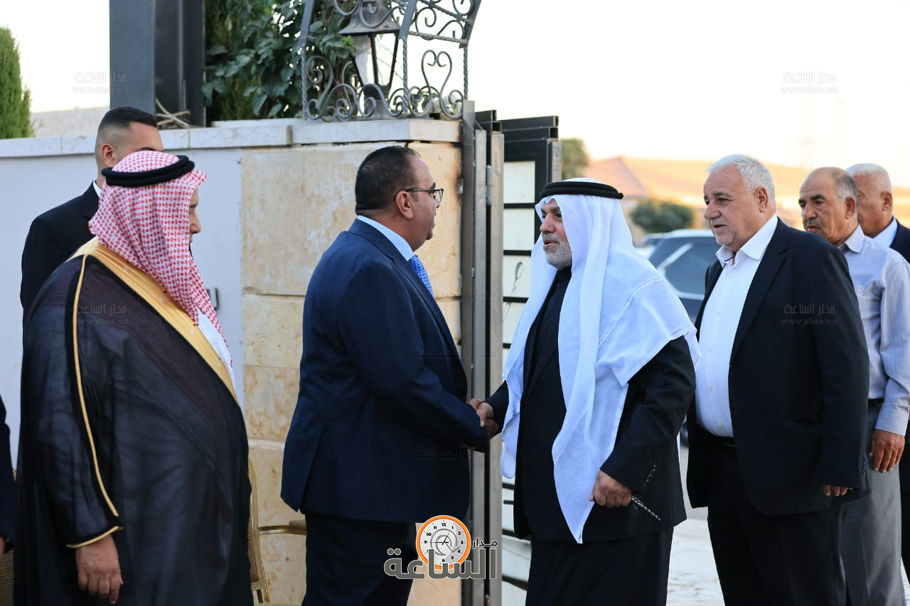 Madar Al-Saa Images 0.15358735334396623