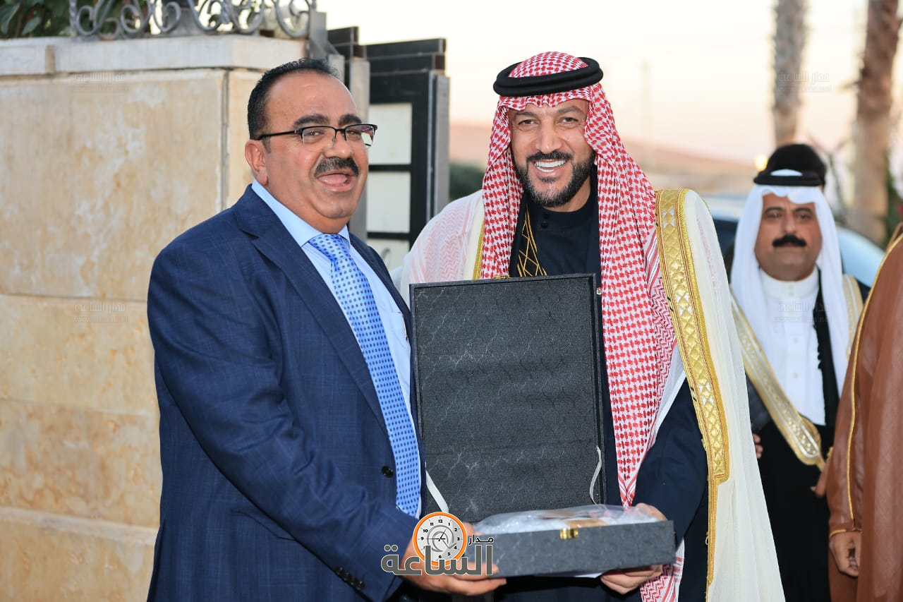 Madar Al-Saa Images 0.18784169672211004