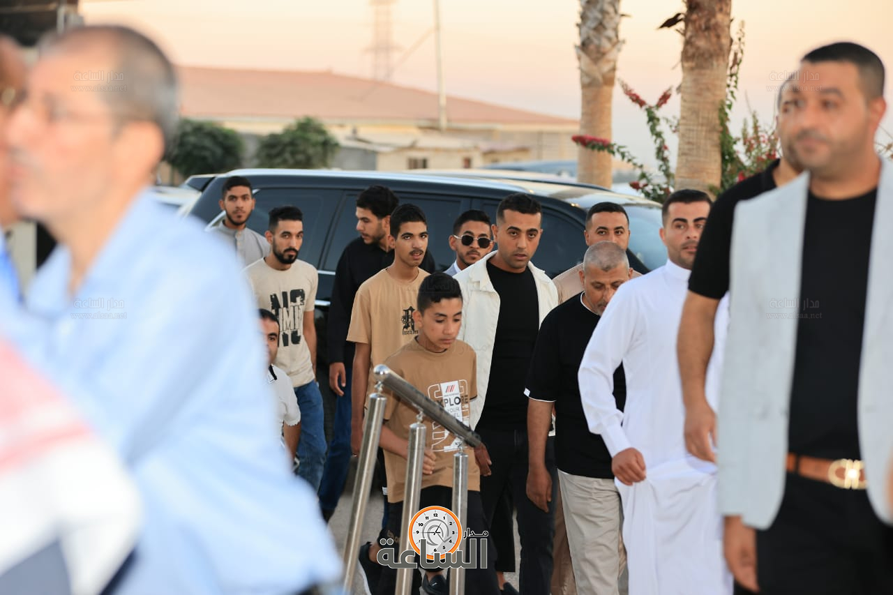 Madar Al-Saa Images 0.04246795515087298