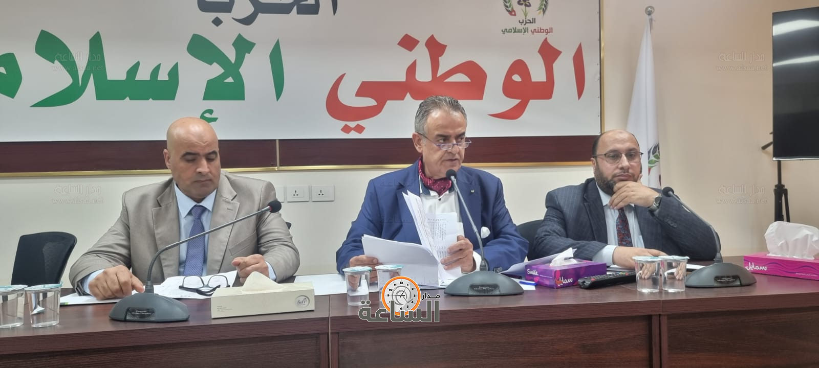 Madar Al-Saa Images 0.8982301593744616