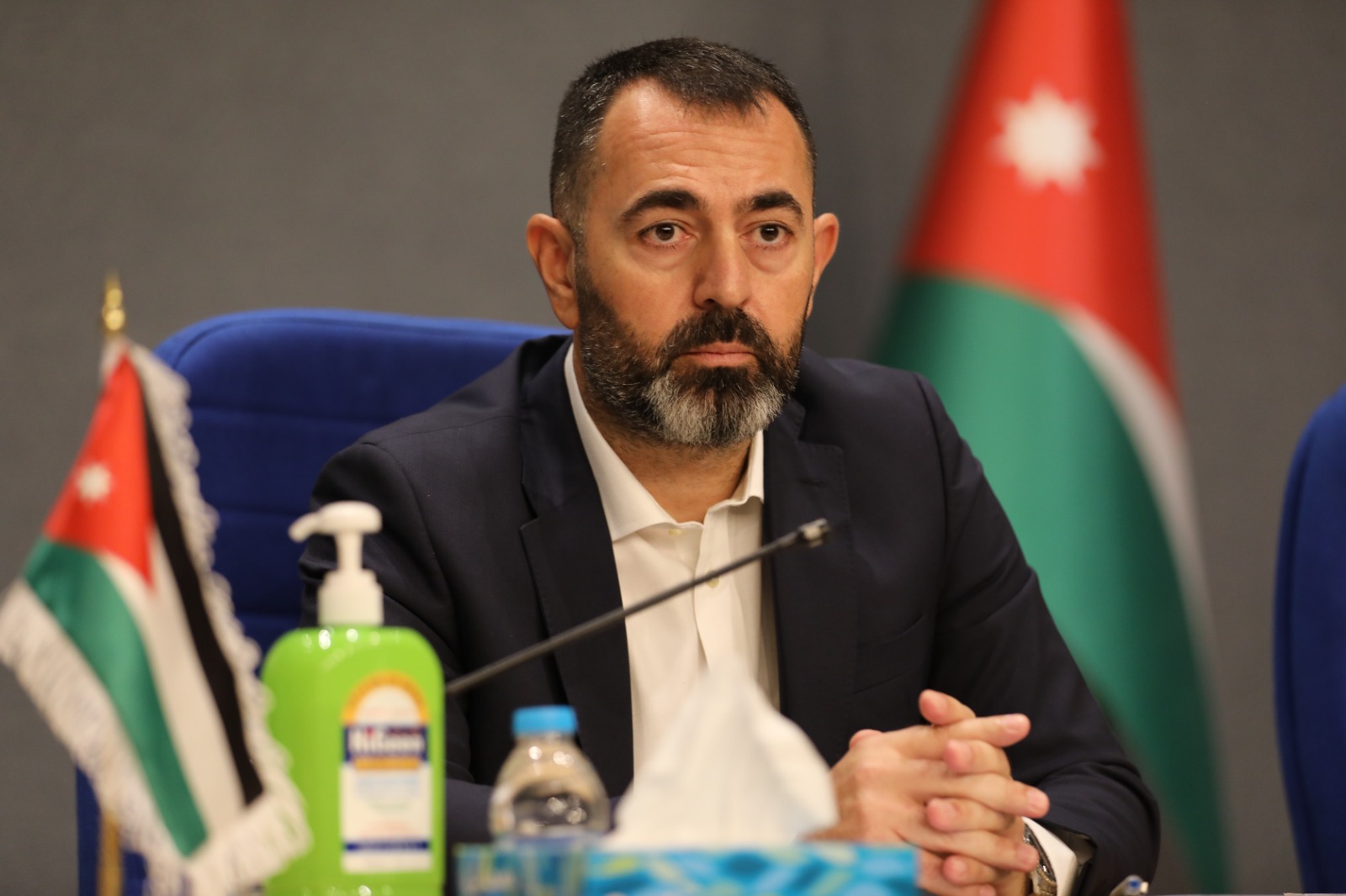 Madar Al-Saa Images 0.34972561812669645