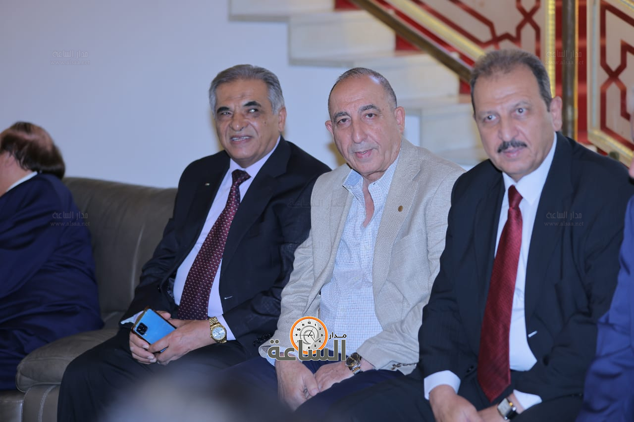 Madar Al-Saa Images 0.3608607011561701