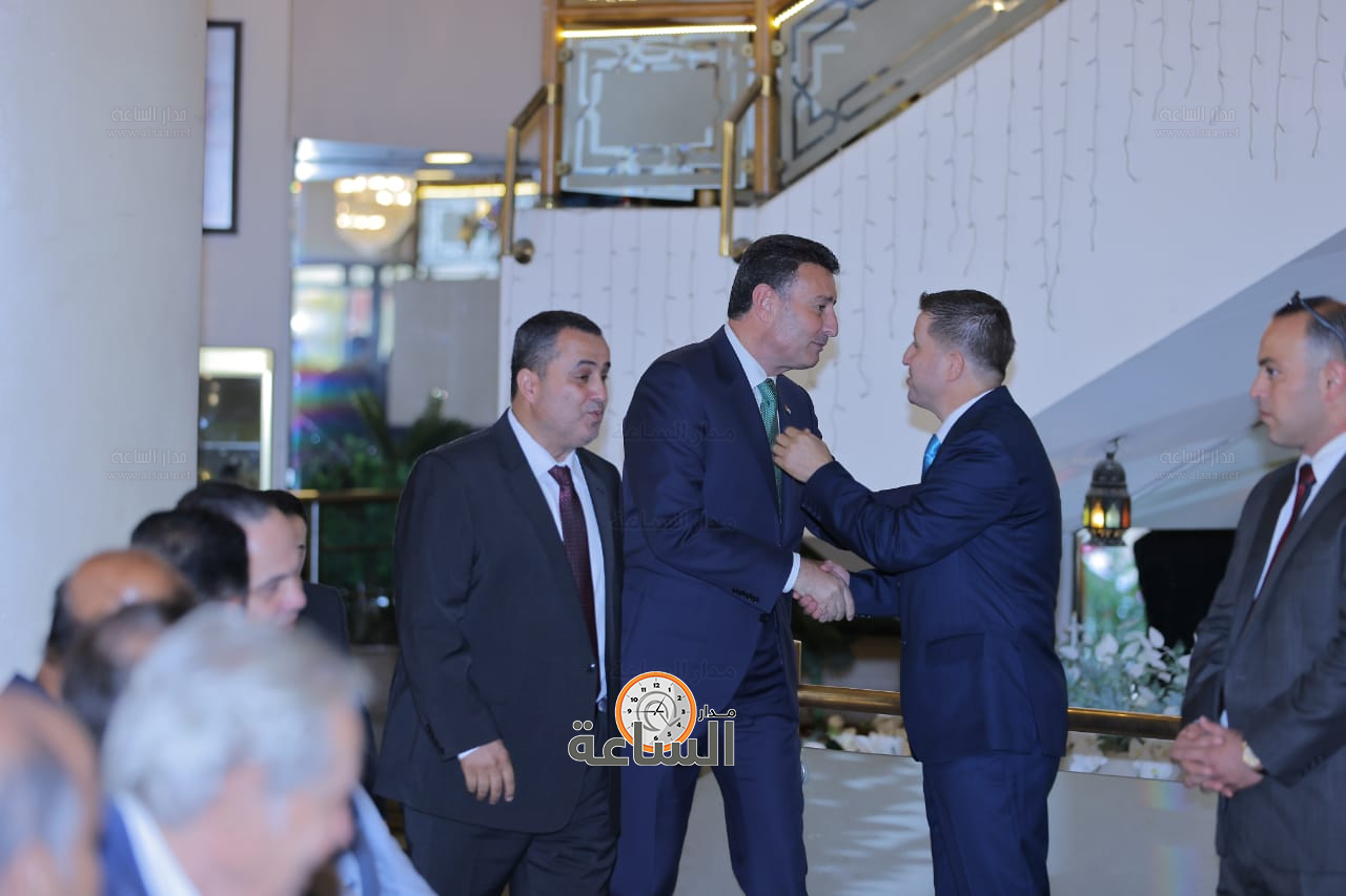 Madar Al-Saa Images 0.3671468368712292