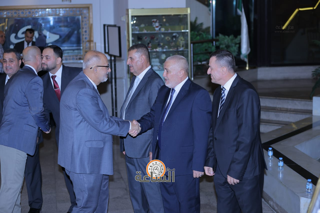 Madar Al-Saa Images 0.7317861735755798