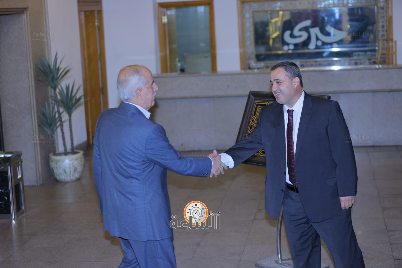 Madar Al-Saa Images 0.7739566890114901