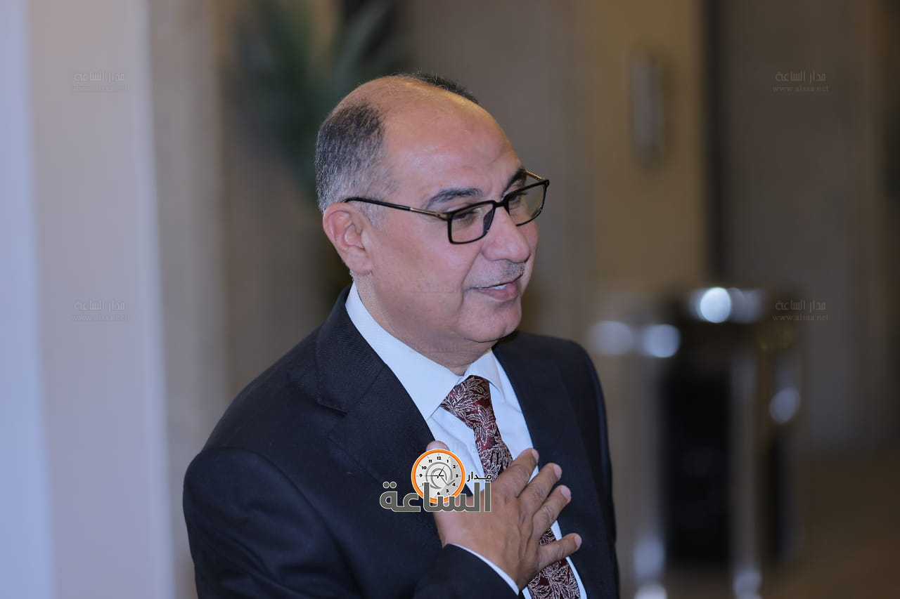 Madar Al-Saa Images 0.2240271968645361