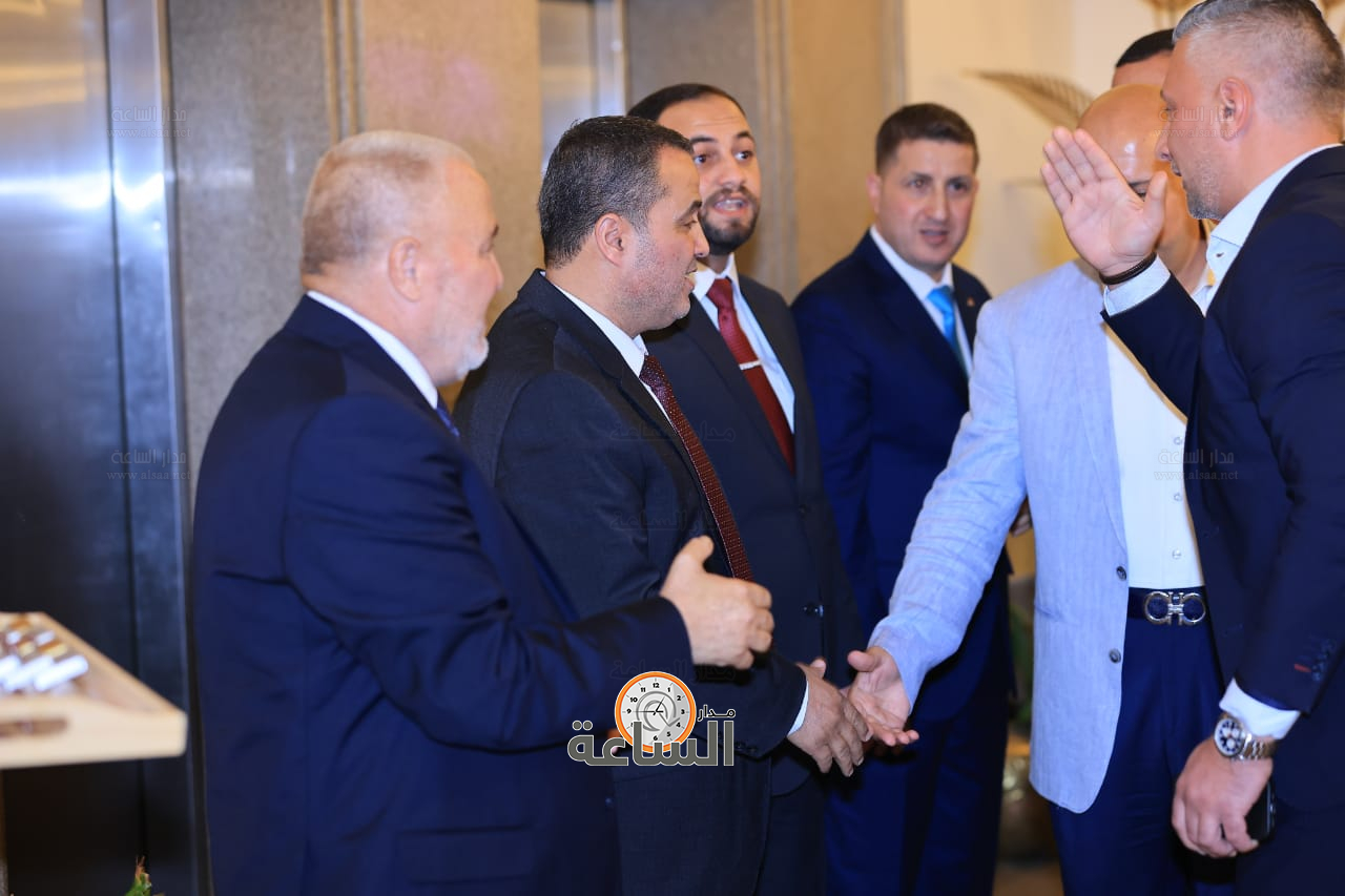 Madar Al-Saa Images 0.677450916869755