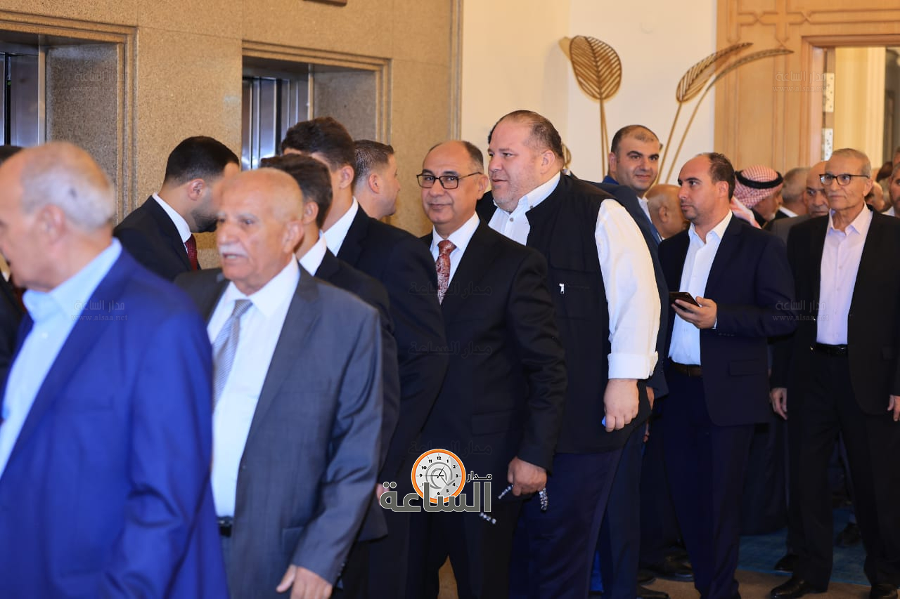 Madar Al-Saa Images 0.5399585063085184