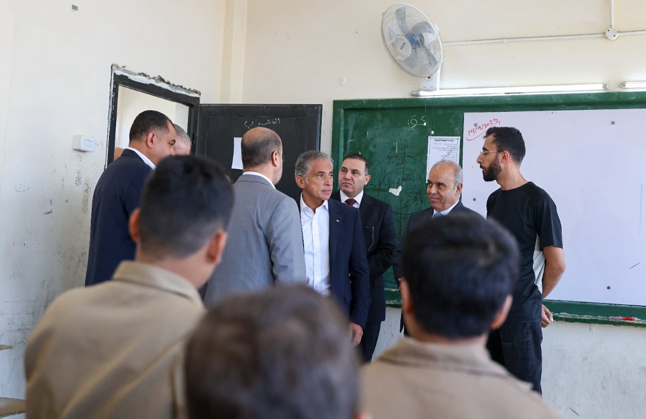 Madar Al-Saa Images 0.08395648375251663