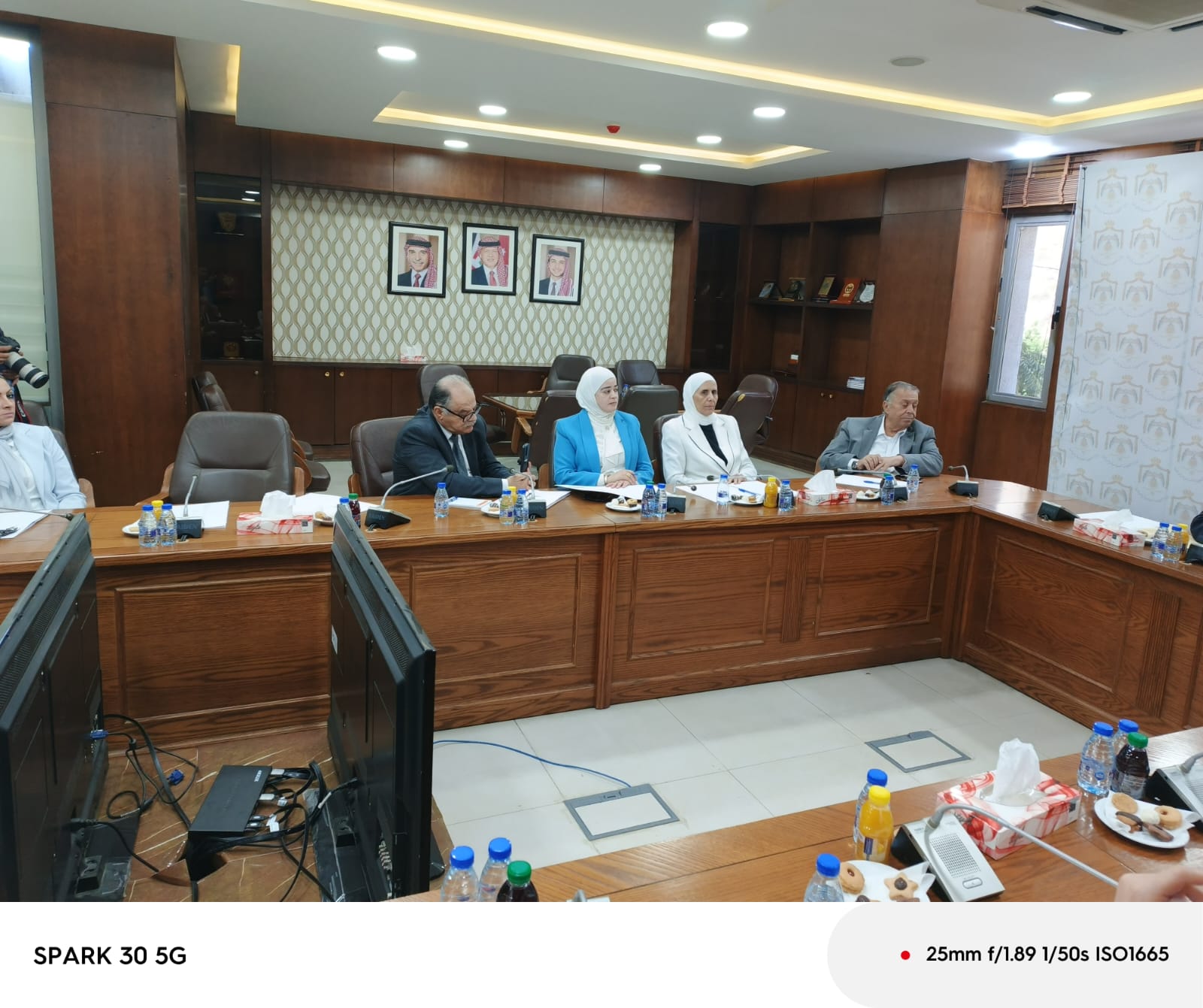 Madar Al-Saa Images 0.019457652338146558