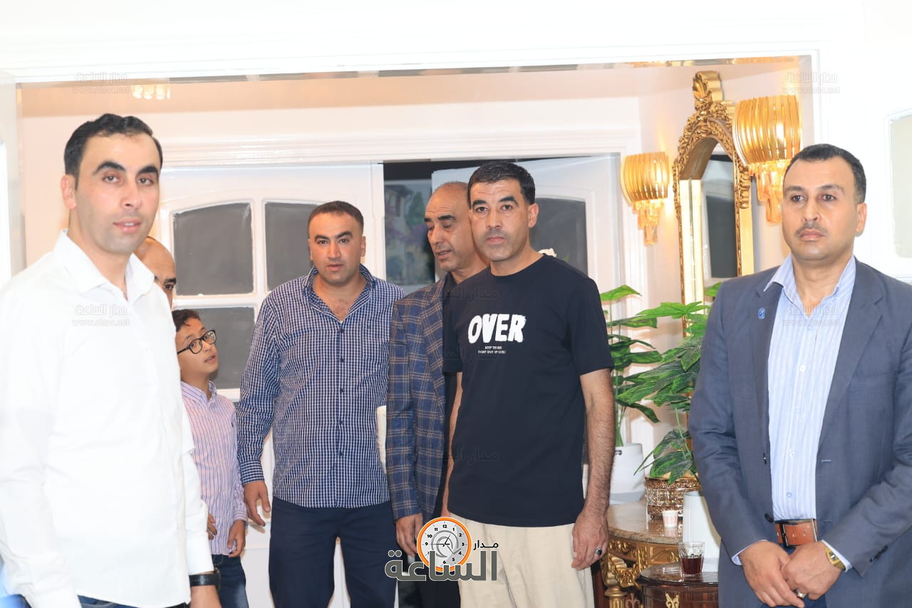 Madar Al-Saa Images 0.9273629575595248