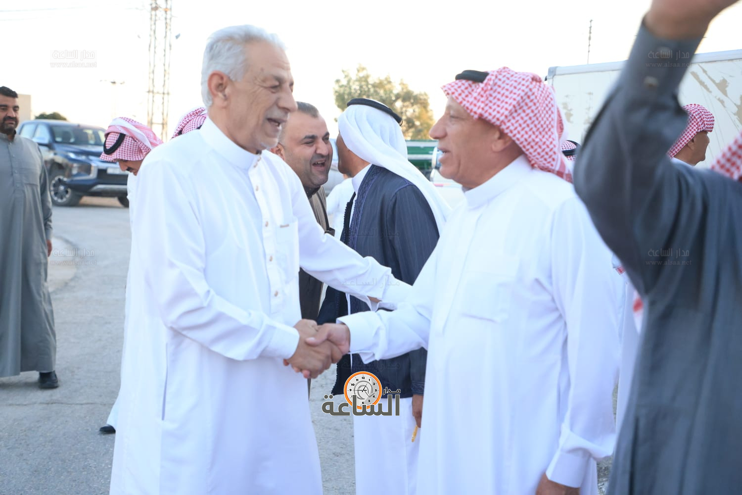 Madar Al-Saa Images 0.046841744610613745