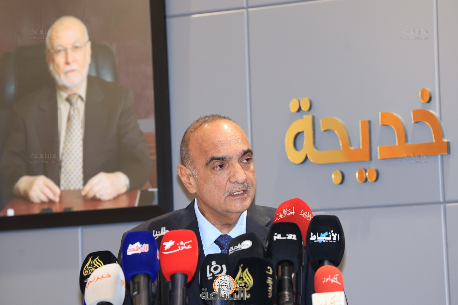 Madar Al-Saa Images 0.5014206644331264