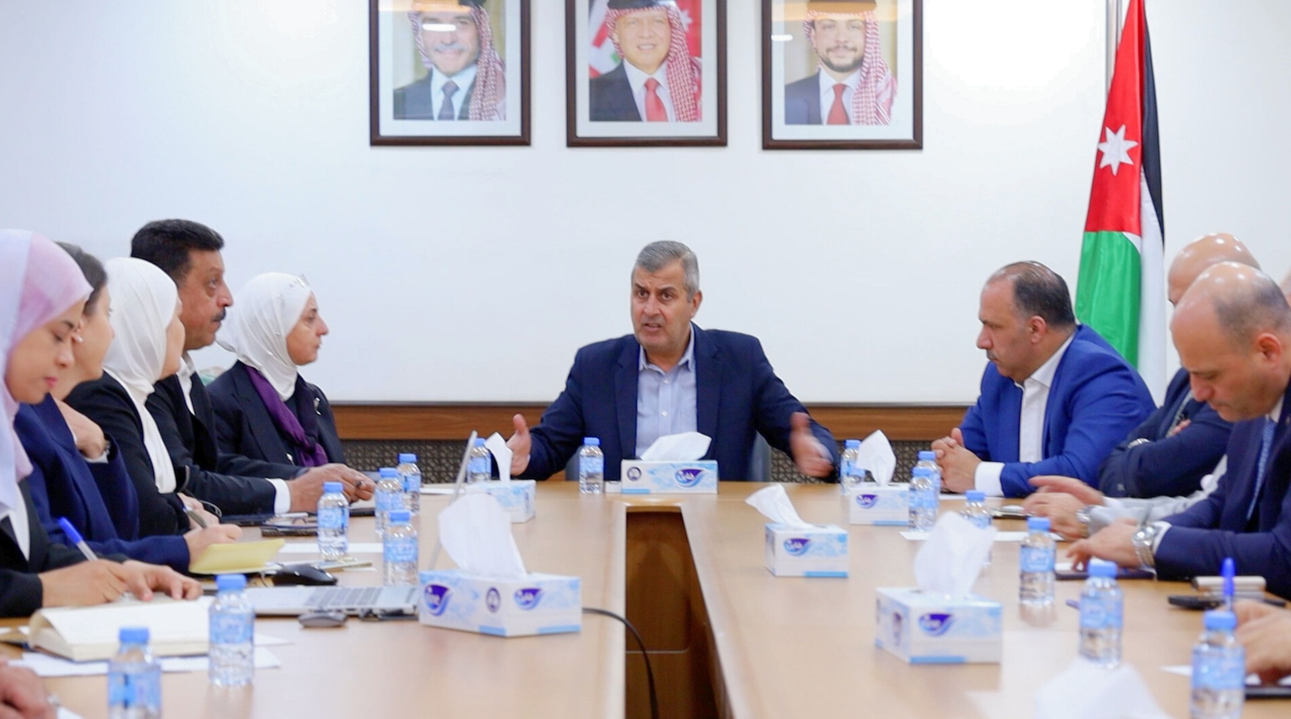 Madar Al-Saa Images 0.4041722170759393