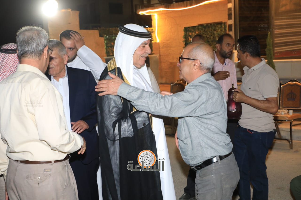 Madar Al-Saa Images 0.49095745046183015